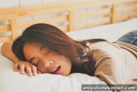 Is Your Snoring a Sign of Sleep Apnea? Risks and Home Remedies
