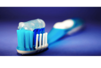 Is Glycerin in Toothpaste Safe for Your Teeth? Facts & Answers
