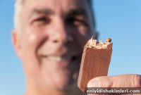 Top 3 Candies That Damage Teeth — and 3 That Are Safer